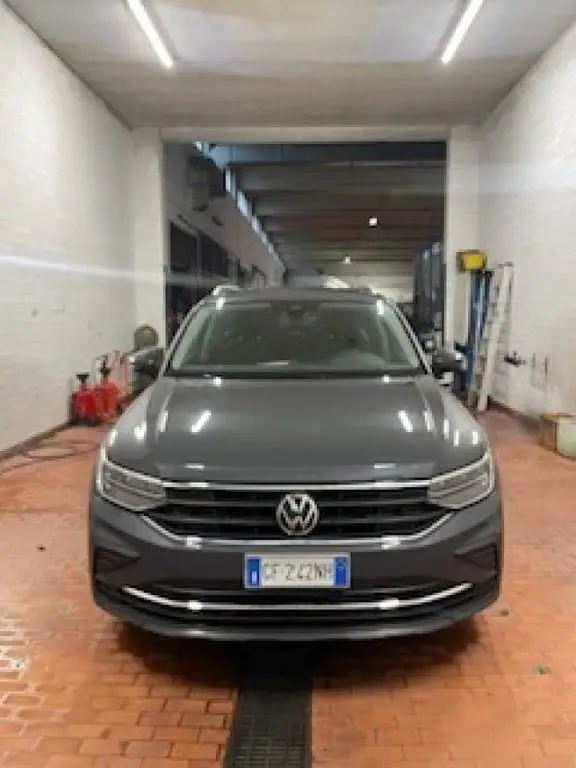 Photo 1 : Volkswagen Tiguan 2021 Diesel