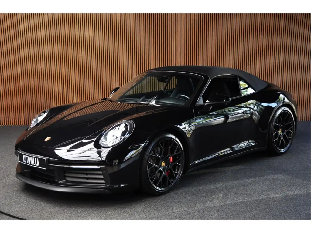 Photo 1 : Porsche 992 2019 Petrol