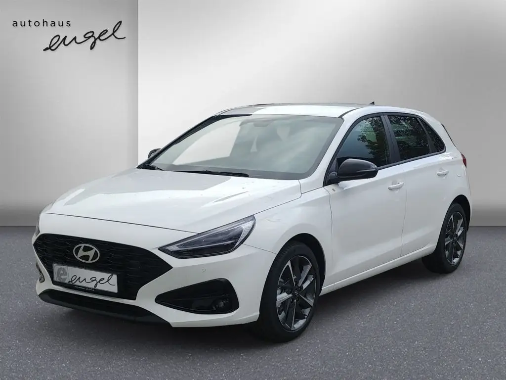 Photo 1 : Hyundai I30 2024 Petrol