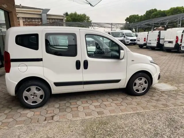 Photo 1 : Fiat Qubo 2021 Diesel