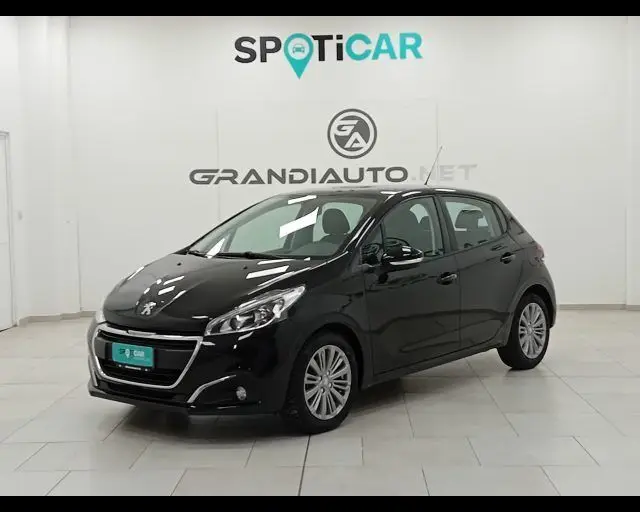 Photo 1 : Peugeot 208 2017 Diesel