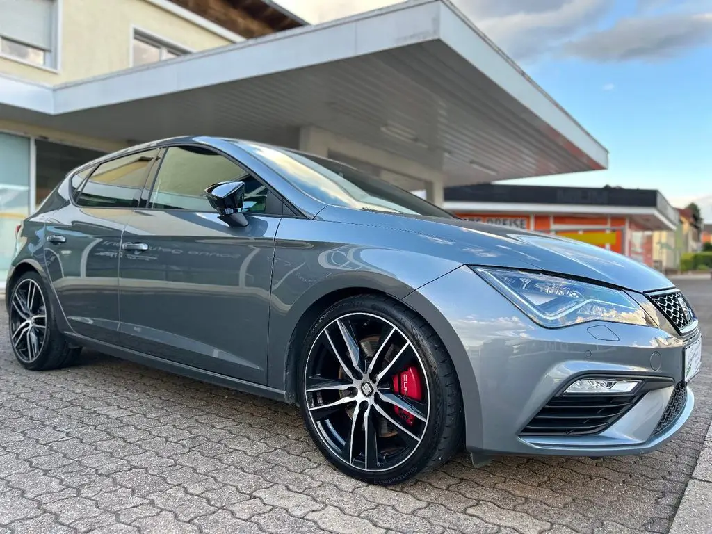 Photo 1 : Seat Leon 2018 Petrol