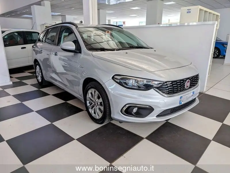 Photo 1 : Fiat Tipo 2018 Diesel