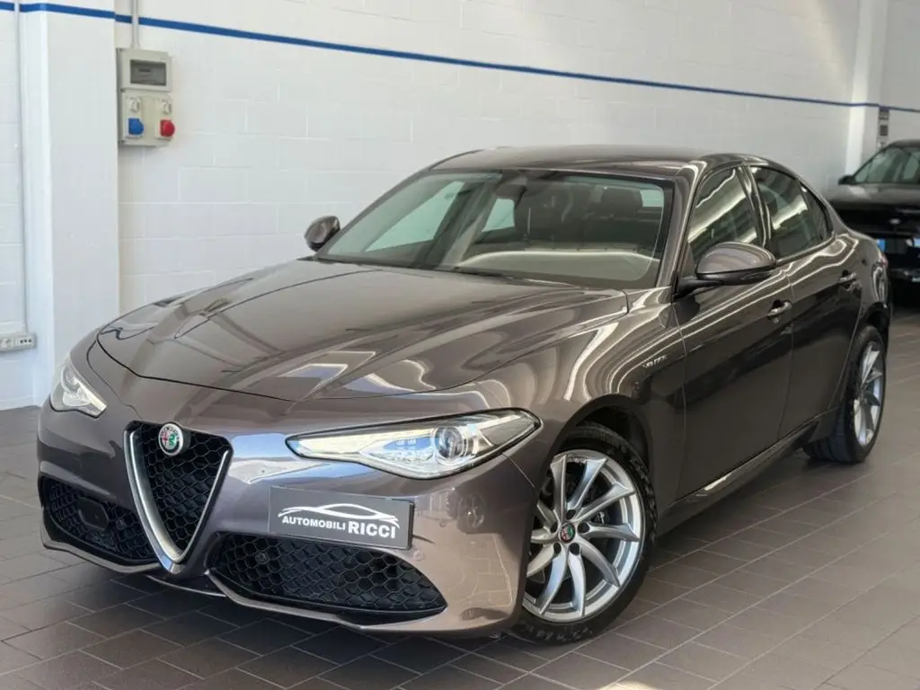 Photo 1 : Alfa Romeo Giulia 2017 Diesel