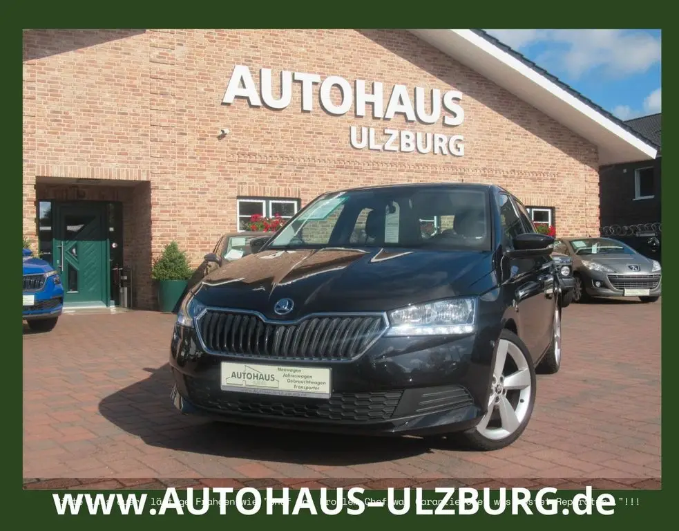 Photo 1 : Skoda Fabia 2021 Petrol