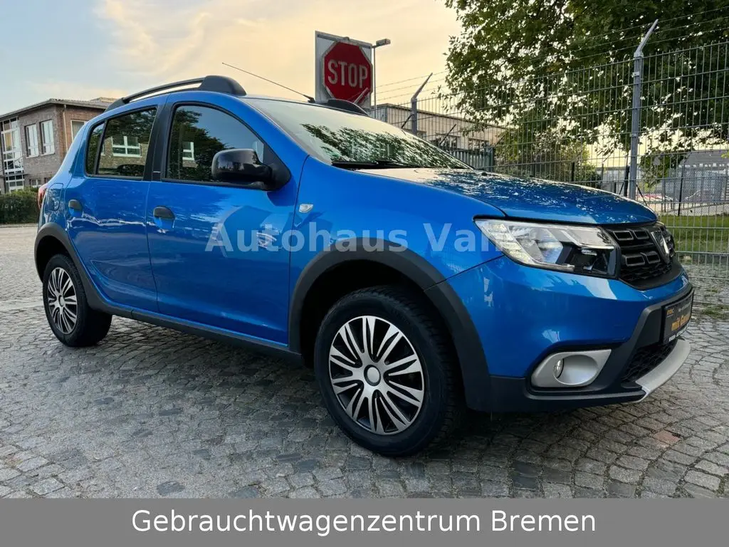 Photo 1 : Dacia Sandero 2018 Essence