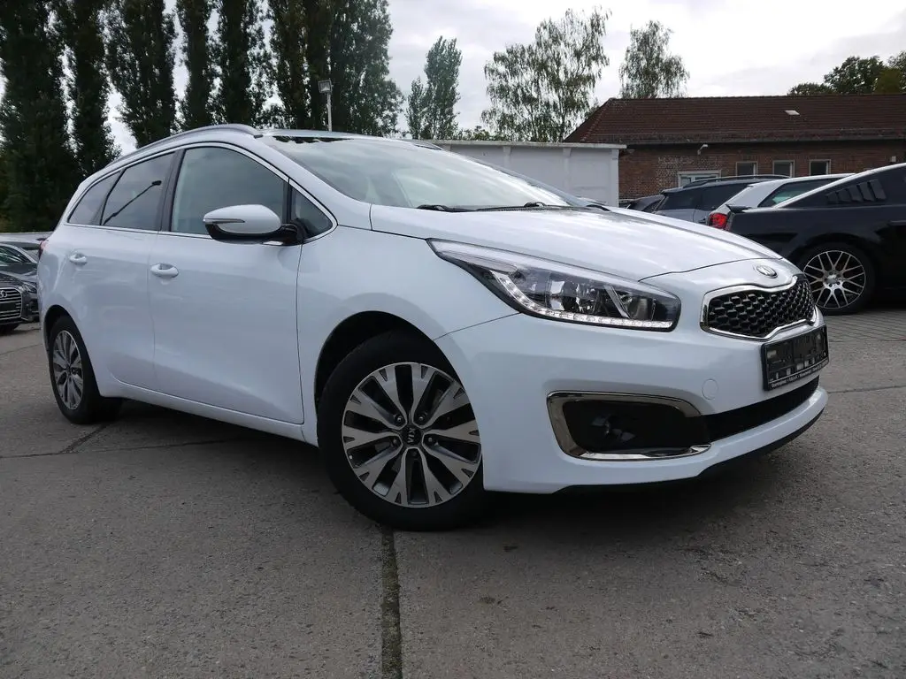 Photo 1 : Kia Ceed 2018 Petrol