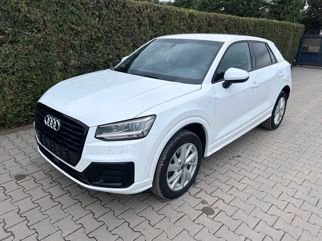 Photo 1 : Audi Q2 2020 Diesel