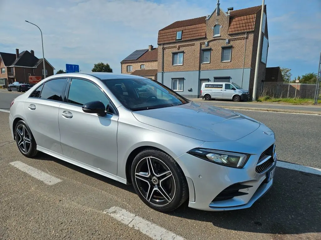 Photo 1 : Mercedes-benz Classe A 2020 Petrol