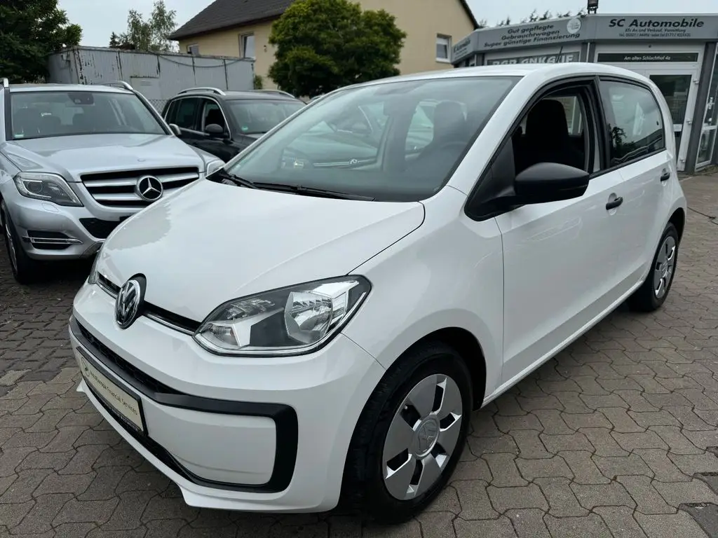 Photo 1 : Volkswagen Up! 2018 Petrol