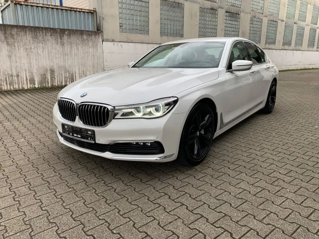 Photo 1 : Bmw Serie 7 2017 Diesel