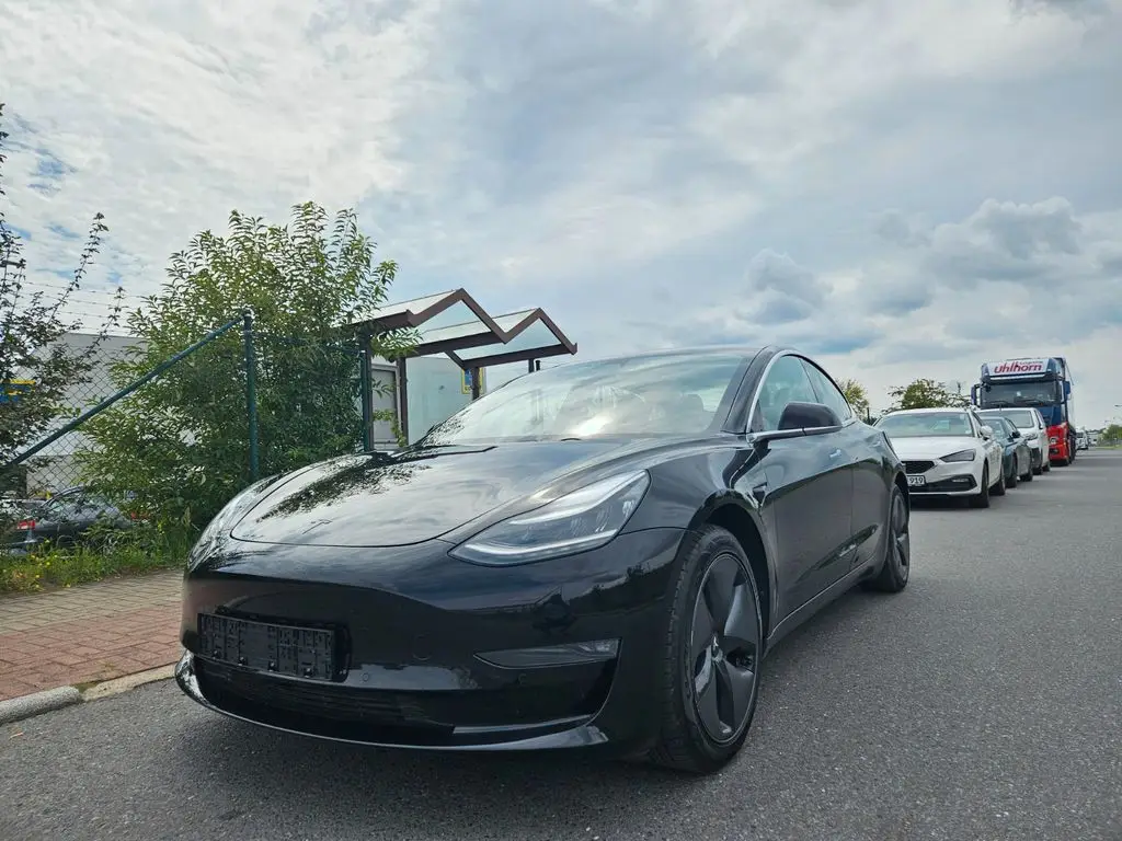 Photo 1 : Tesla Model 3 2019 Not specified