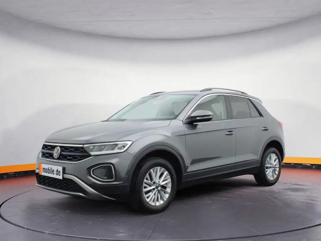 Photo 1 : Volkswagen T-roc 2023 Petrol