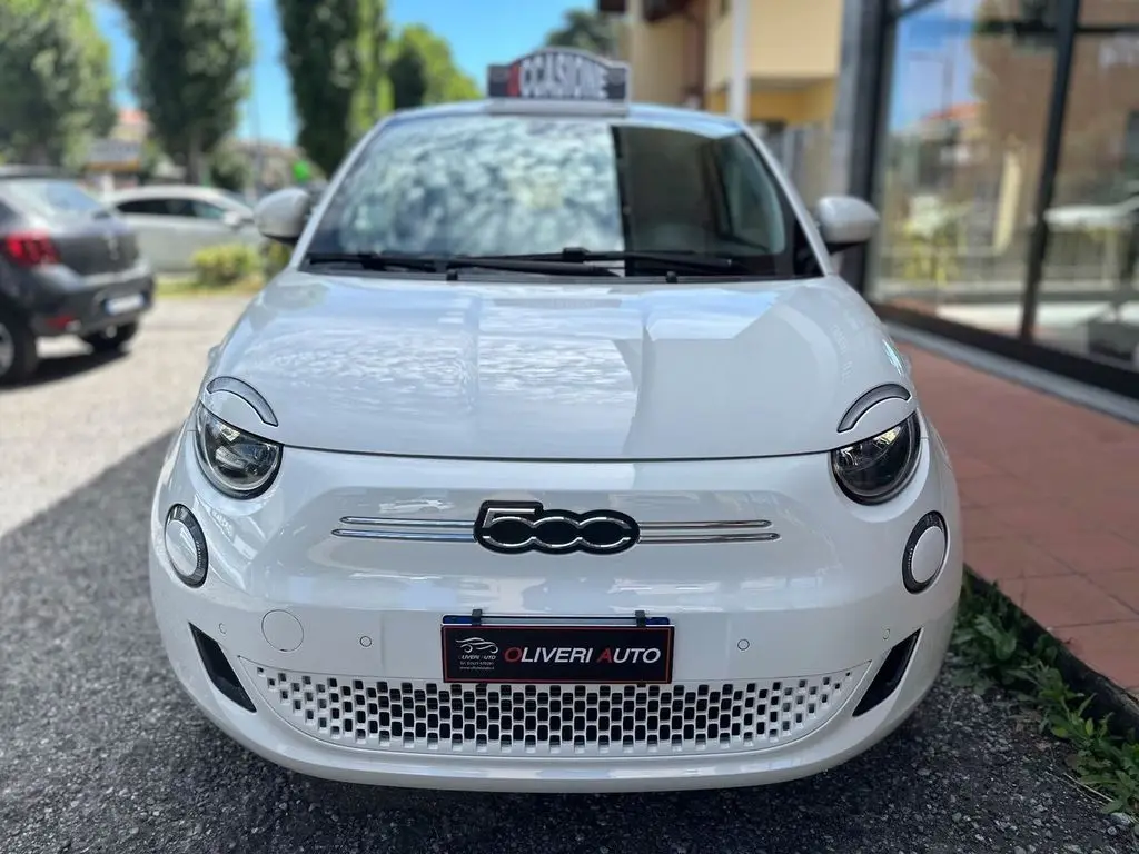 Photo 1 : Fiat 500 2021 Non renseigné