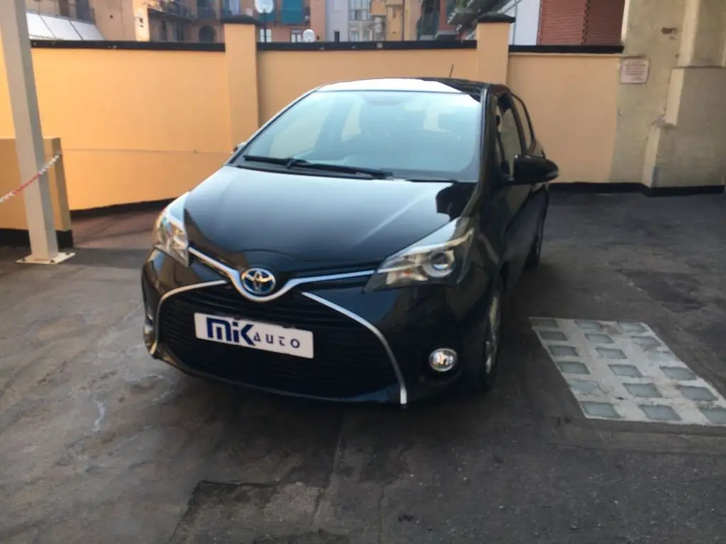 Photo 1 : Toyota Yaris 2017 Hybrid