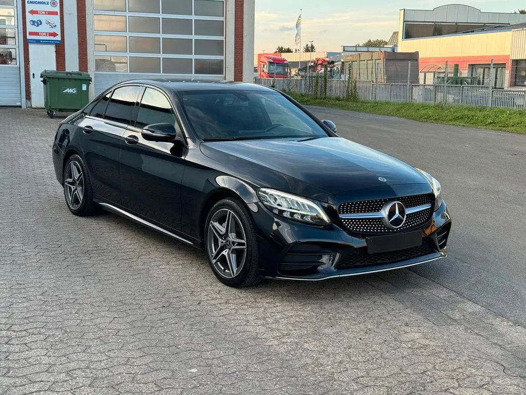 Photo 1 : Mercedes-benz Classe C 2019 Essence