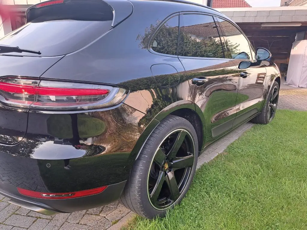 Photo 1 : Porsche Macan 2019 Petrol