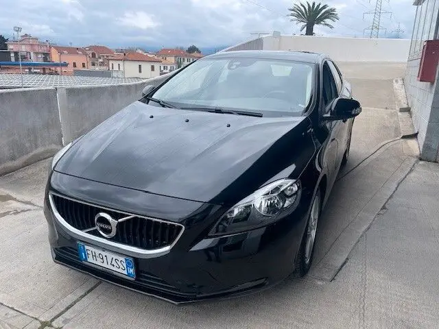 Photo 1 : Volvo V40 2017 Diesel