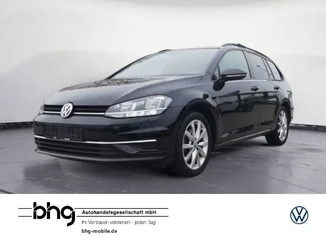 Photo 1 : Volkswagen Golf 2019 Petrol