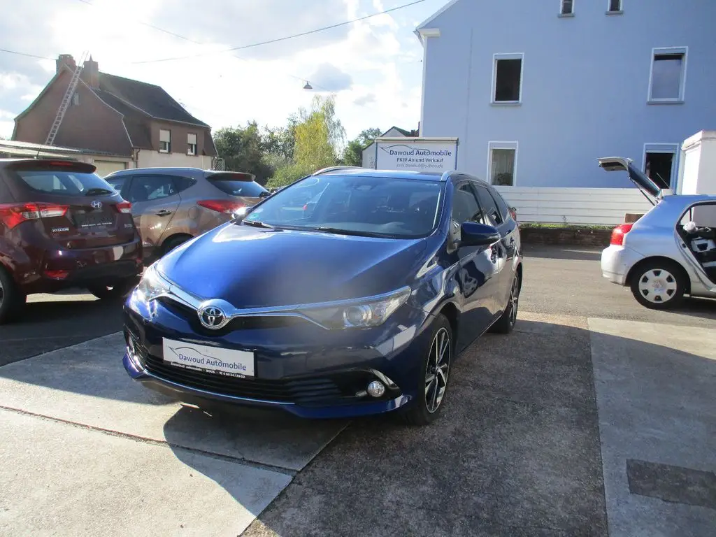 Photo 1 : Toyota Auris 2017 Essence