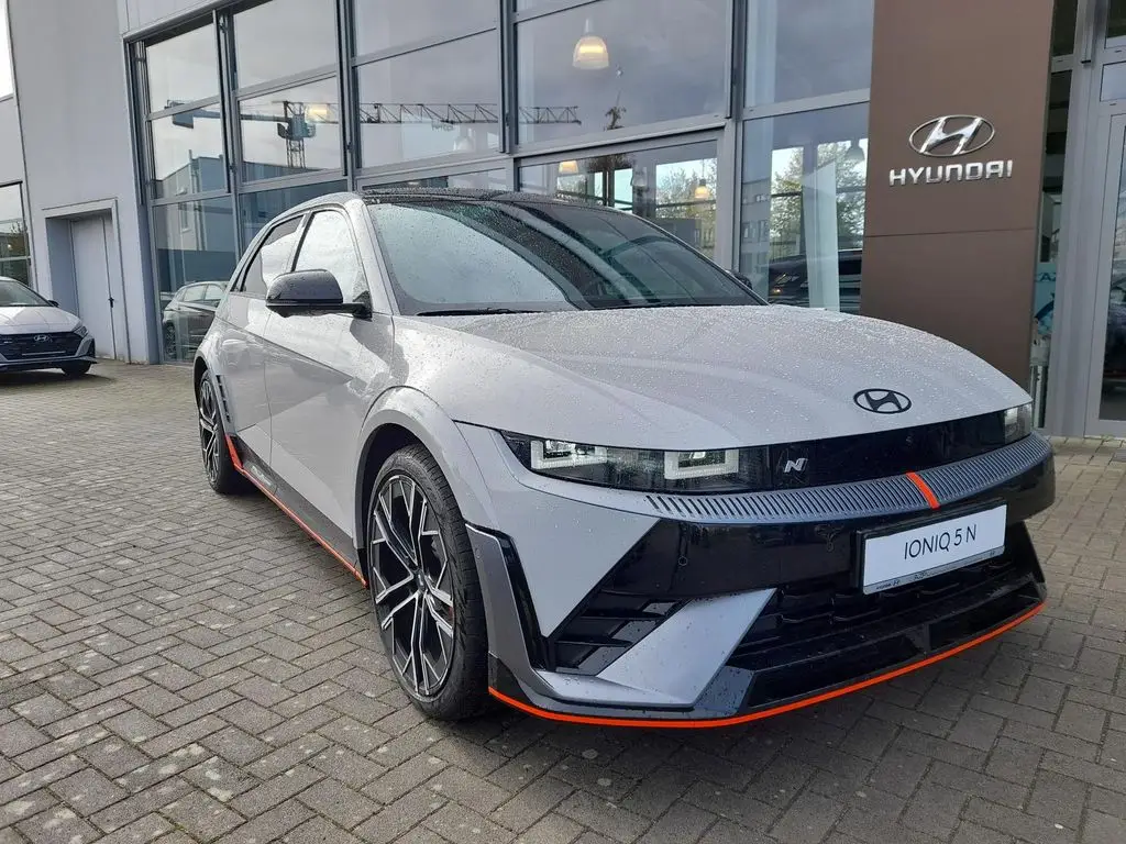 Photo 1 : Hyundai Ioniq 2024 Non renseigné