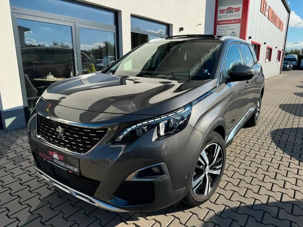 Photo 1 : Peugeot 5008 2019 Diesel