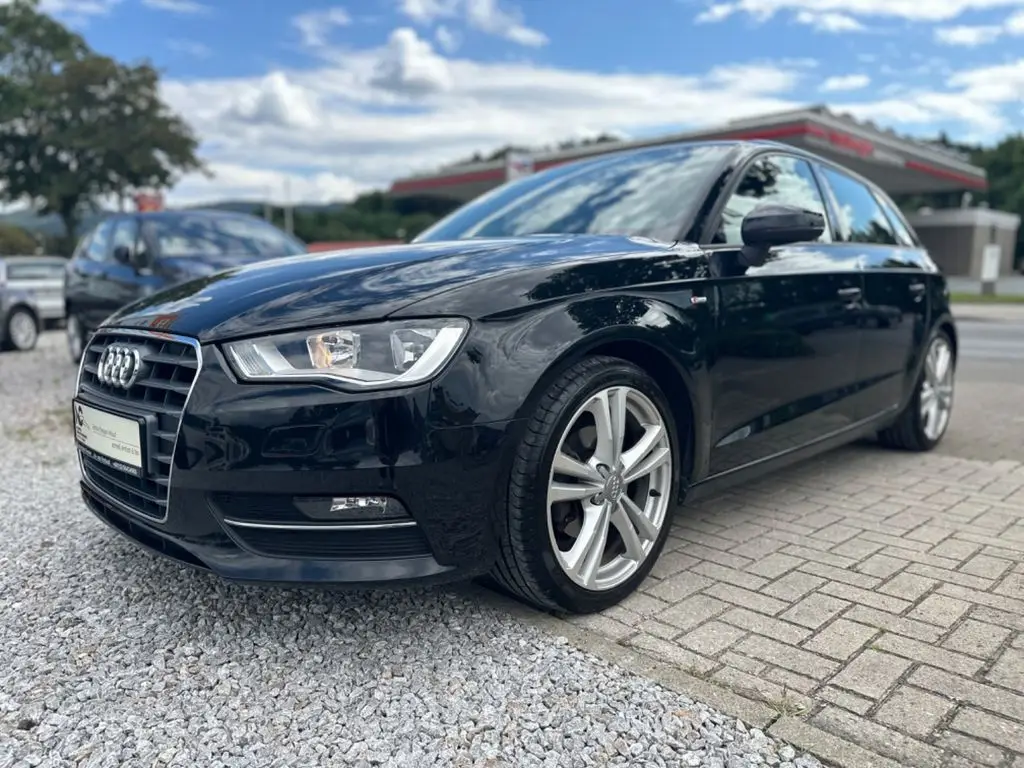 Photo 1 : Audi A3 2015 Petrol