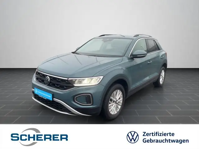 Photo 1 : Volkswagen T-roc 2022 Essence