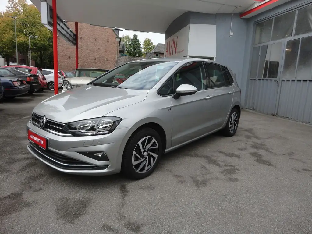 Photo 1 : Volkswagen Golf 2018 Essence