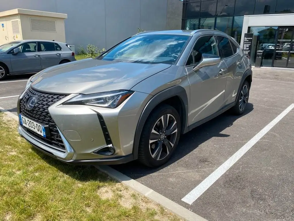 Photo 1 : Lexus Ux 2021 Hybrid