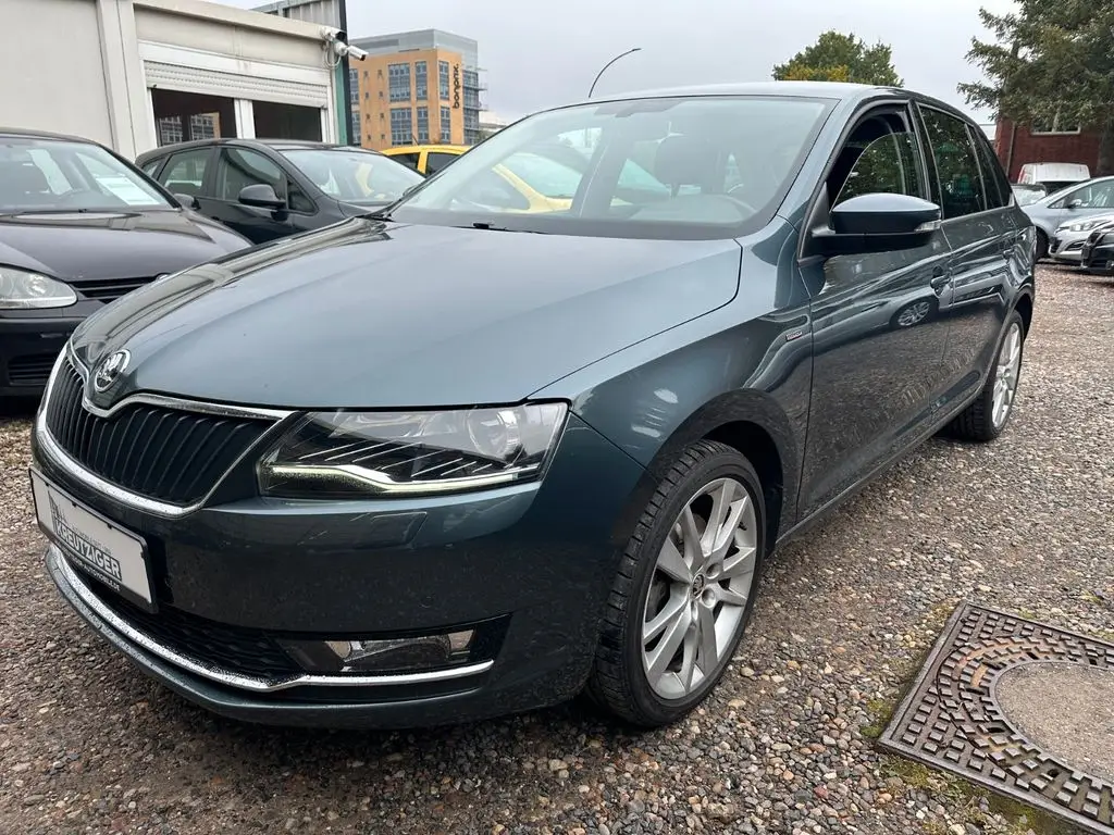 Photo 1 : Skoda Rapid 2018 Petrol