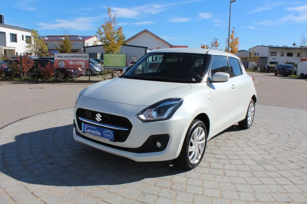 Photo 1 : Suzuki Swift 2021 Hybrid