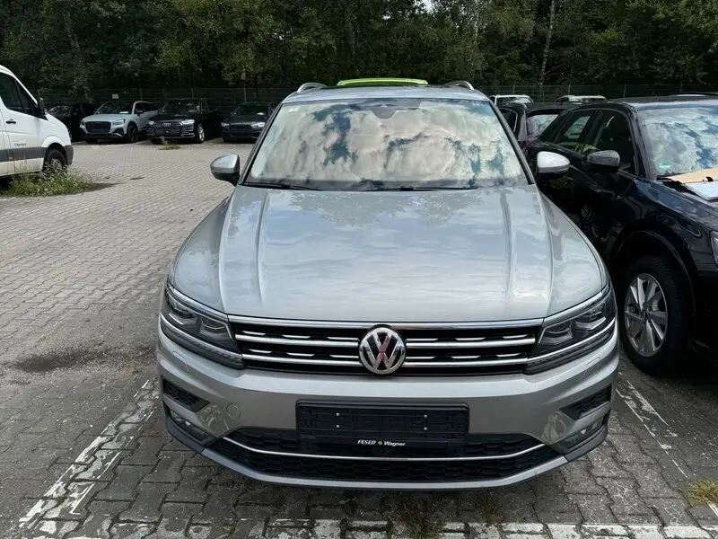 Photo 1 : Volkswagen Tiguan 2018 Petrol