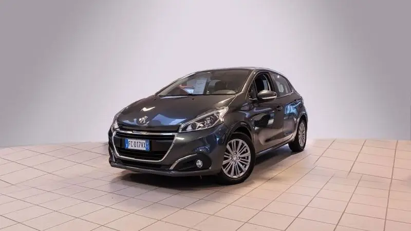 Photo 1 : Peugeot 208 2016 Diesel