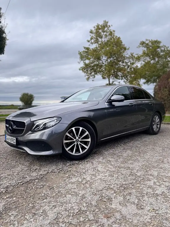 Photo 1 : Mercedes-benz Classe E 2019 Petrol