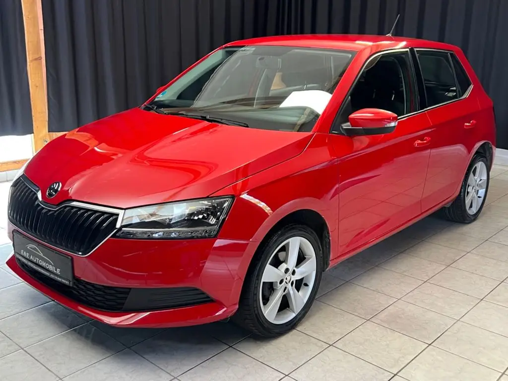 Photo 1 : Skoda Fabia 2019 Essence