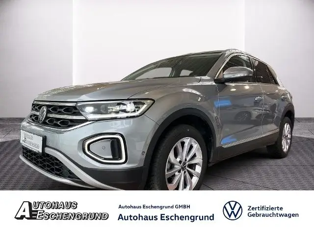 Photo 1 : Volkswagen T-roc 2023 Petrol