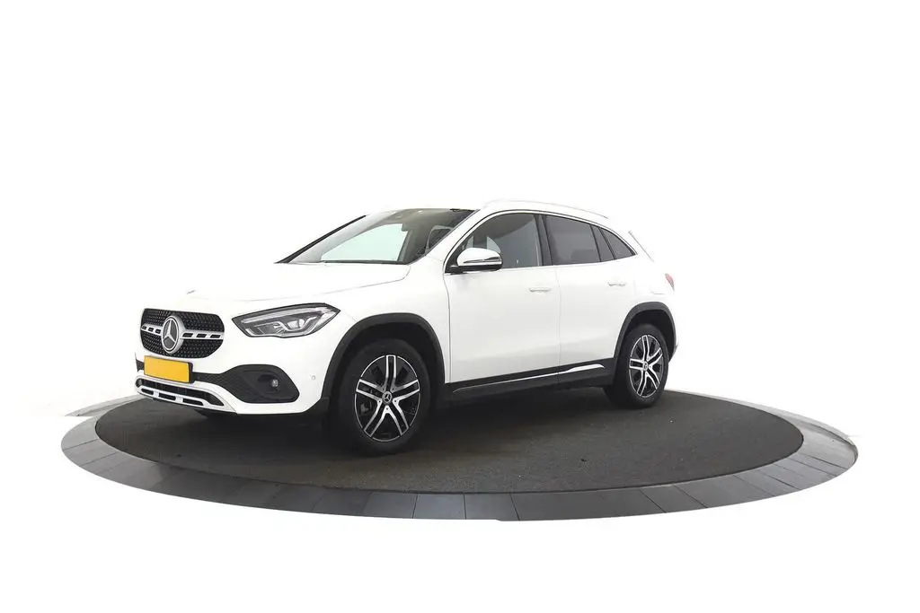 Photo 1 : Mercedes-benz Classe Gla 2022 Hybrid