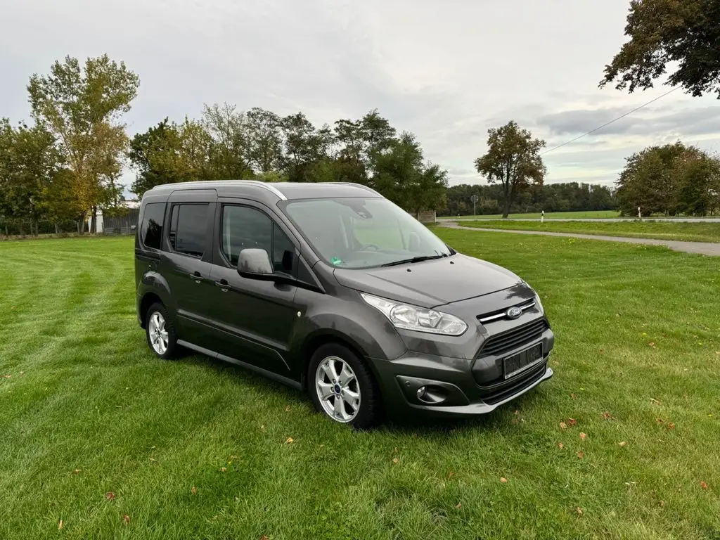 Photo 1 : Ford Tourneo 2017 Petrol