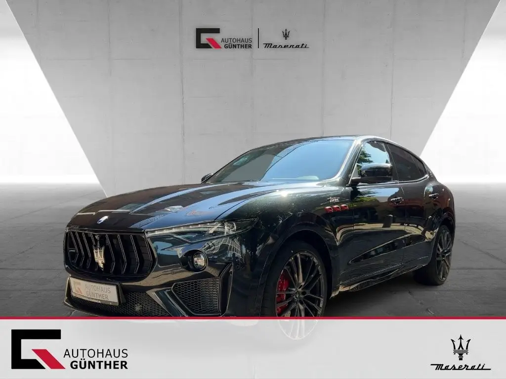 Photo 1 : Maserati Levante 2024 Essence