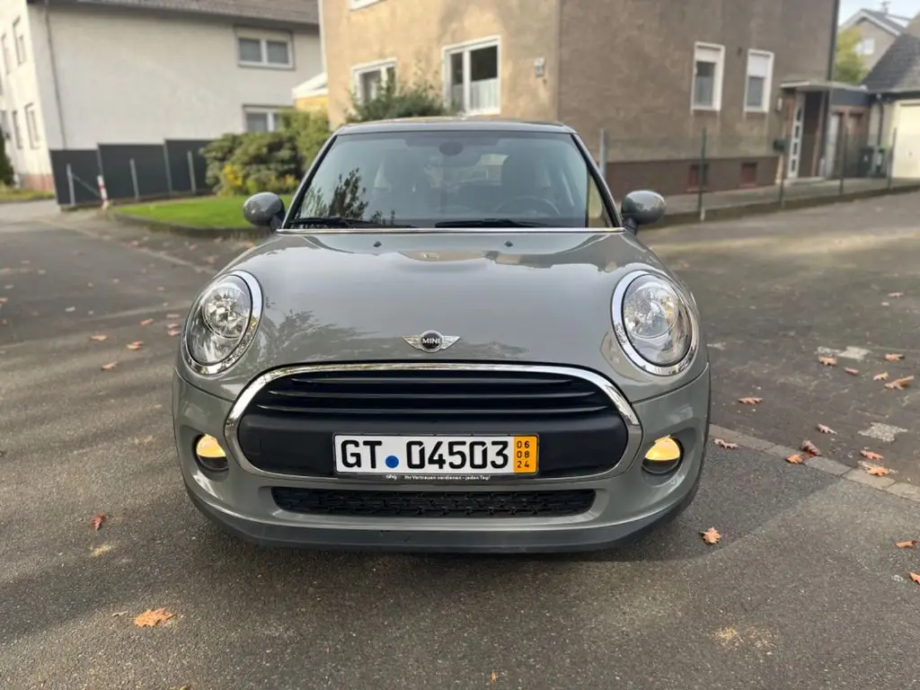 Photo 1 : Mini One 2018 Petrol