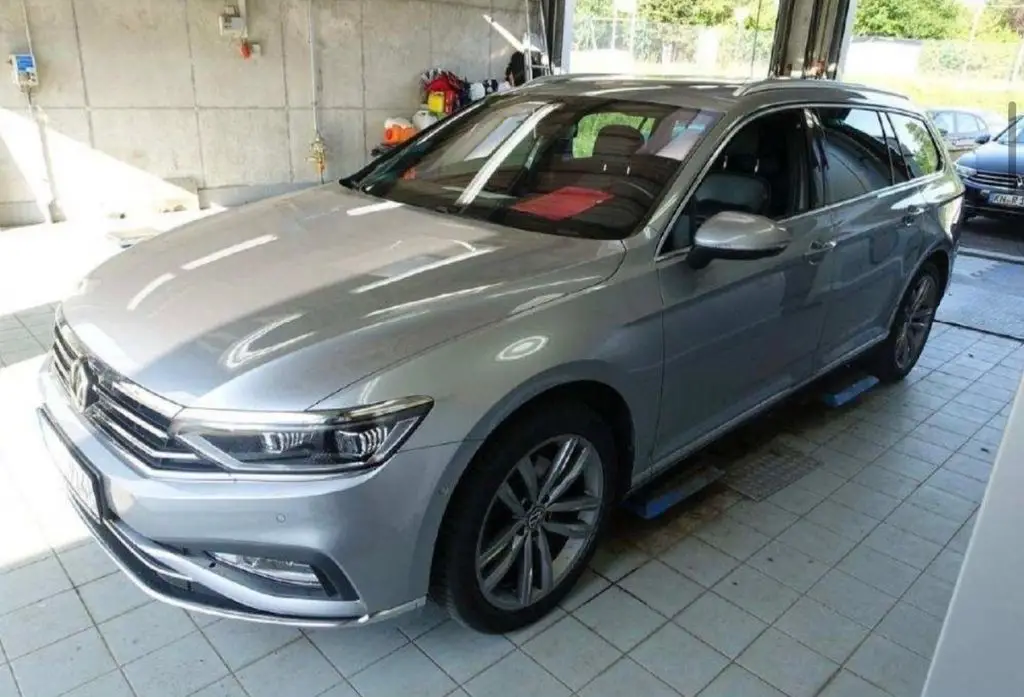 Photo 1 : Volkswagen Passat 2021 Diesel