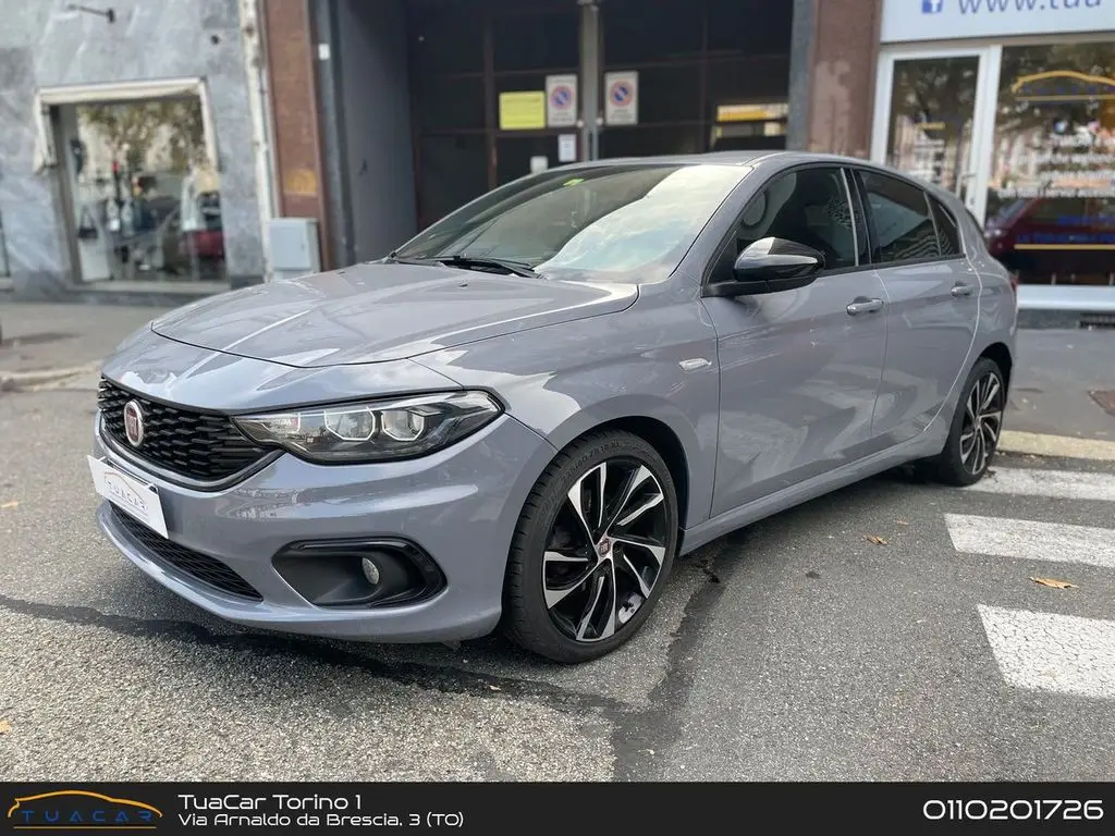 Photo 1 : Fiat Tipo 2019 Petrol