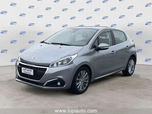 Photo 1 : Peugeot 208 2019 Petrol