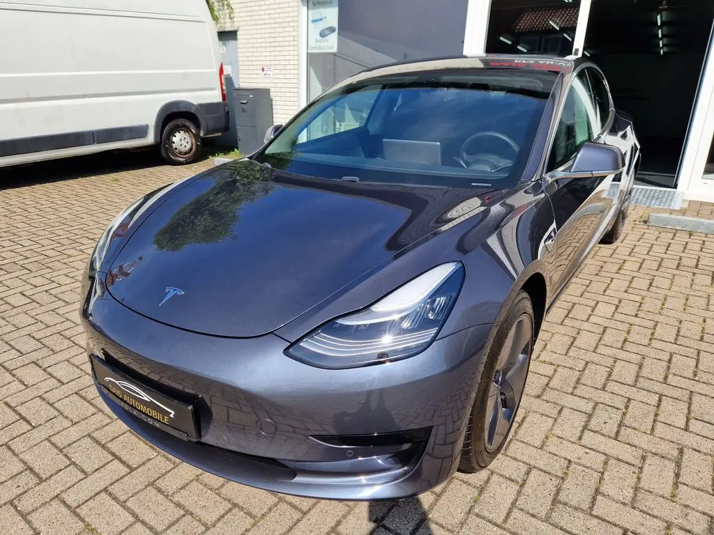 Photo 1 : Tesla Model 3 2020 Non renseigné