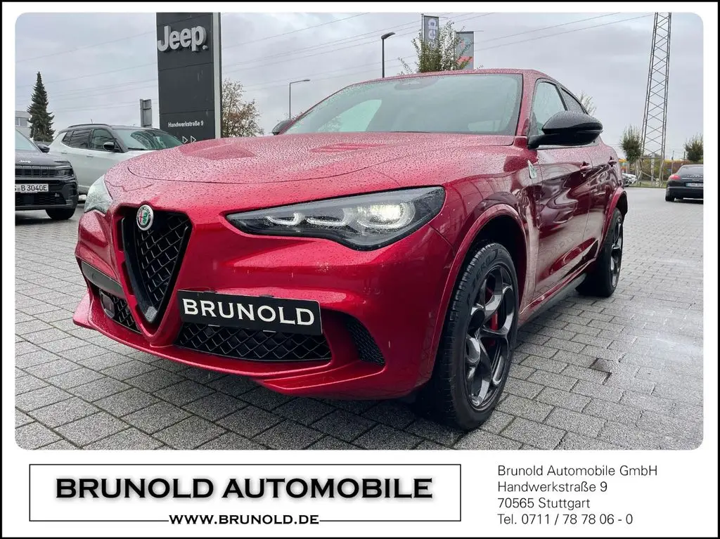 Photo 1 : Alfa Romeo Stelvio 2024 Essence