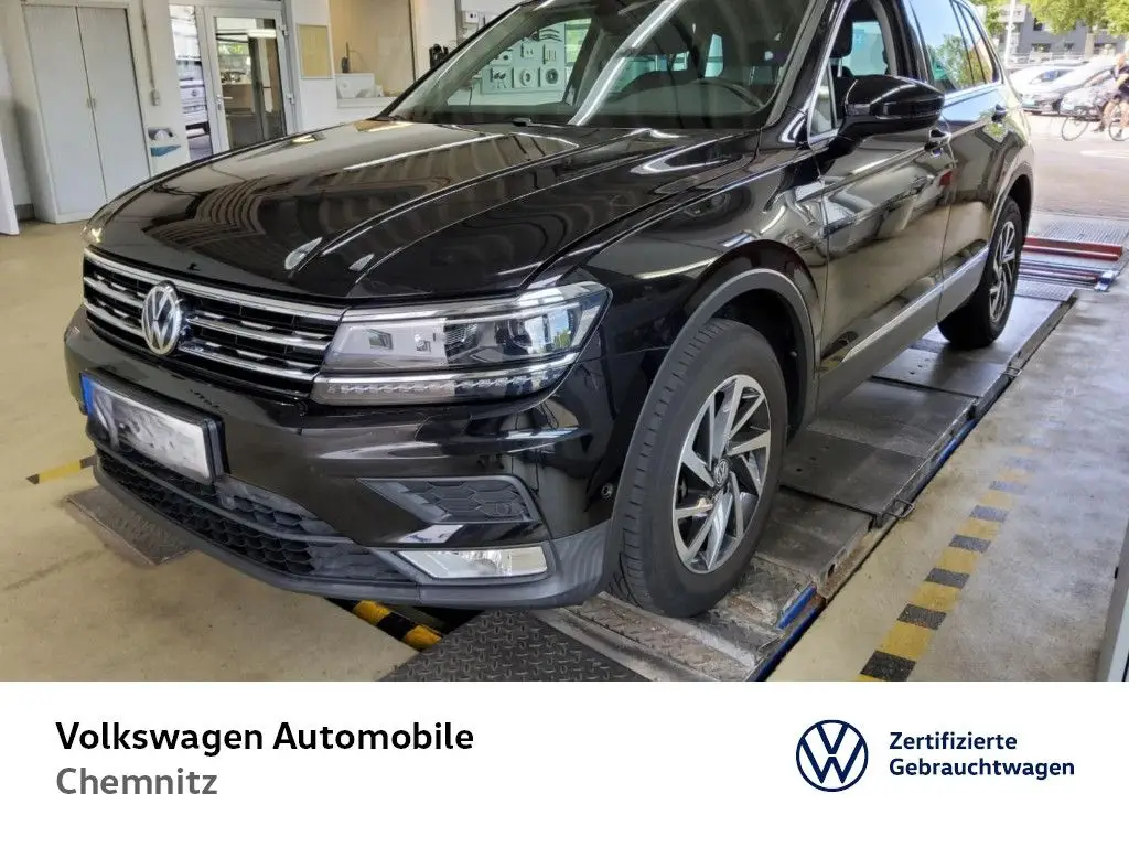 Photo 1 : Volkswagen Tiguan 2017 Essence