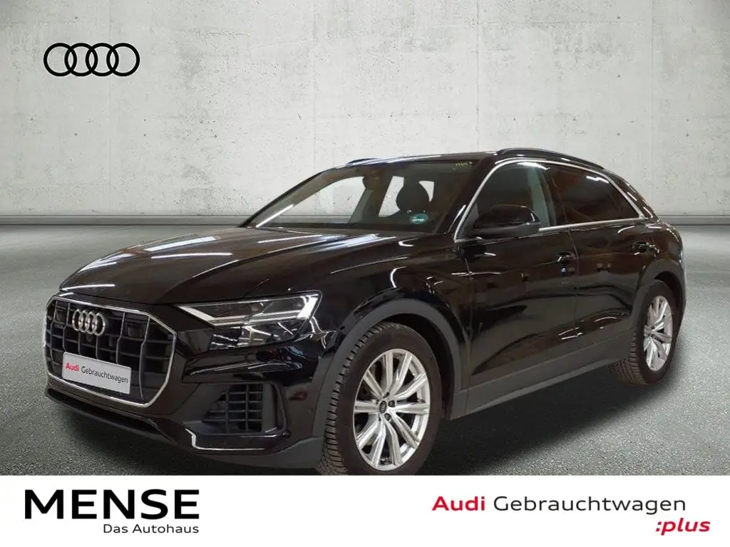 Photo 1 : Audi Q8 2023 Essence