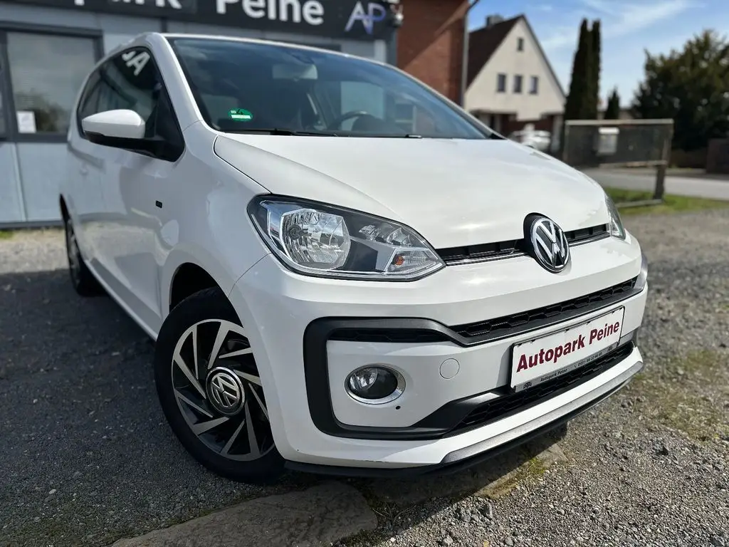 Photo 1 : Volkswagen Up! 2018 Petrol