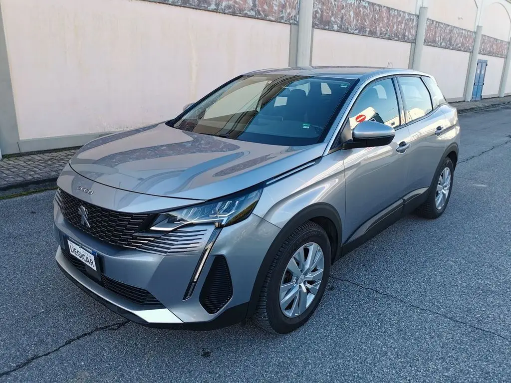 Photo 1 : Peugeot 3008 2021 Diesel